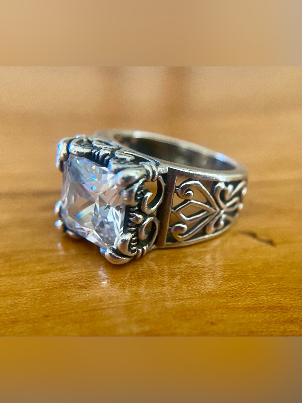 Silpada Sterling Silver Uptown Cocktail Ring size 6.5